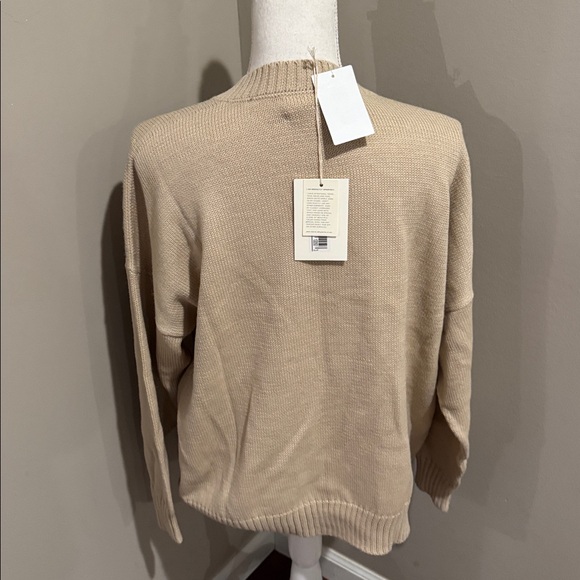 The Great.🎉host pickx2🎉🎈 NWT Stable sweater with iconic horse head - Picture 10 of 14